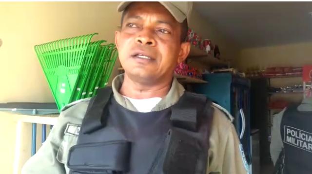 JFNews - » Homem é imobilizado por comerciante e preso pela Polícia Militar em José de Freitas » Homem é imobilizado por comerciante e preso pela Polícia Militar em José de Freitas