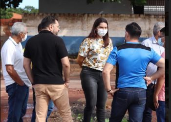 Secretária Infraestrutura vistoria obras da Avenida Lucídio Portela em José de Freitas