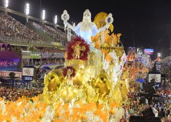 Desfiles de escolas de samba são adiados para abril em São Paulo e no Rio