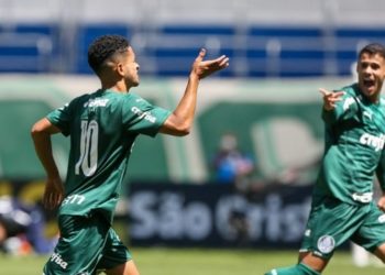 Palmeiras atropela o Santos e conquista seu primeiro título da Copinha