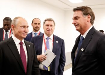 Bolsonaro viaja para Russia nesta segunda em meio a tensão entre países