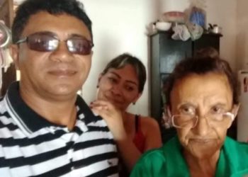 João Araújo homenageia sua mãe pela passagem de seu aniversário de 87 anos de idade