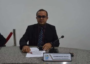 Vereador Rummenigge Rocha faz pedido a prefeitura de pavimentação em paralelepípedo para diversas ruas de José de Freitas