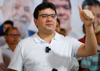 Rafael Fonteles recebe título de Cidadania em Parnaíba