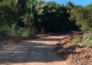 Empresa retira maquinário e abandona asfaltamento da rodovia PI 367 entre Altos e José de Freitas