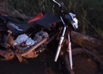 Homem morre e mulher fica ferida em acidente na PI-113 em José de Freitas