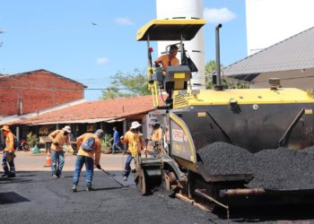 Empresa Hidros inicia asfaltamento em varias ruas de José de Freitas