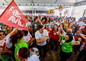 Rafael e Wellington realizam encontro em Regeneração e recebem adesão do prefeito Seu Dua