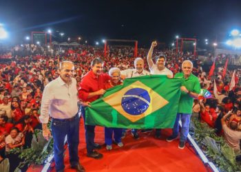 Lula, Rafael e Wellington reúnem 50 mil pessoas na Arena do Povo, em Teresina