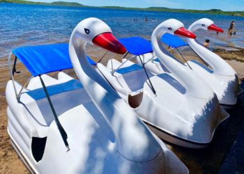 Barragem do Bezerro em José de Freitas agora conta com passeio de pedalinhos