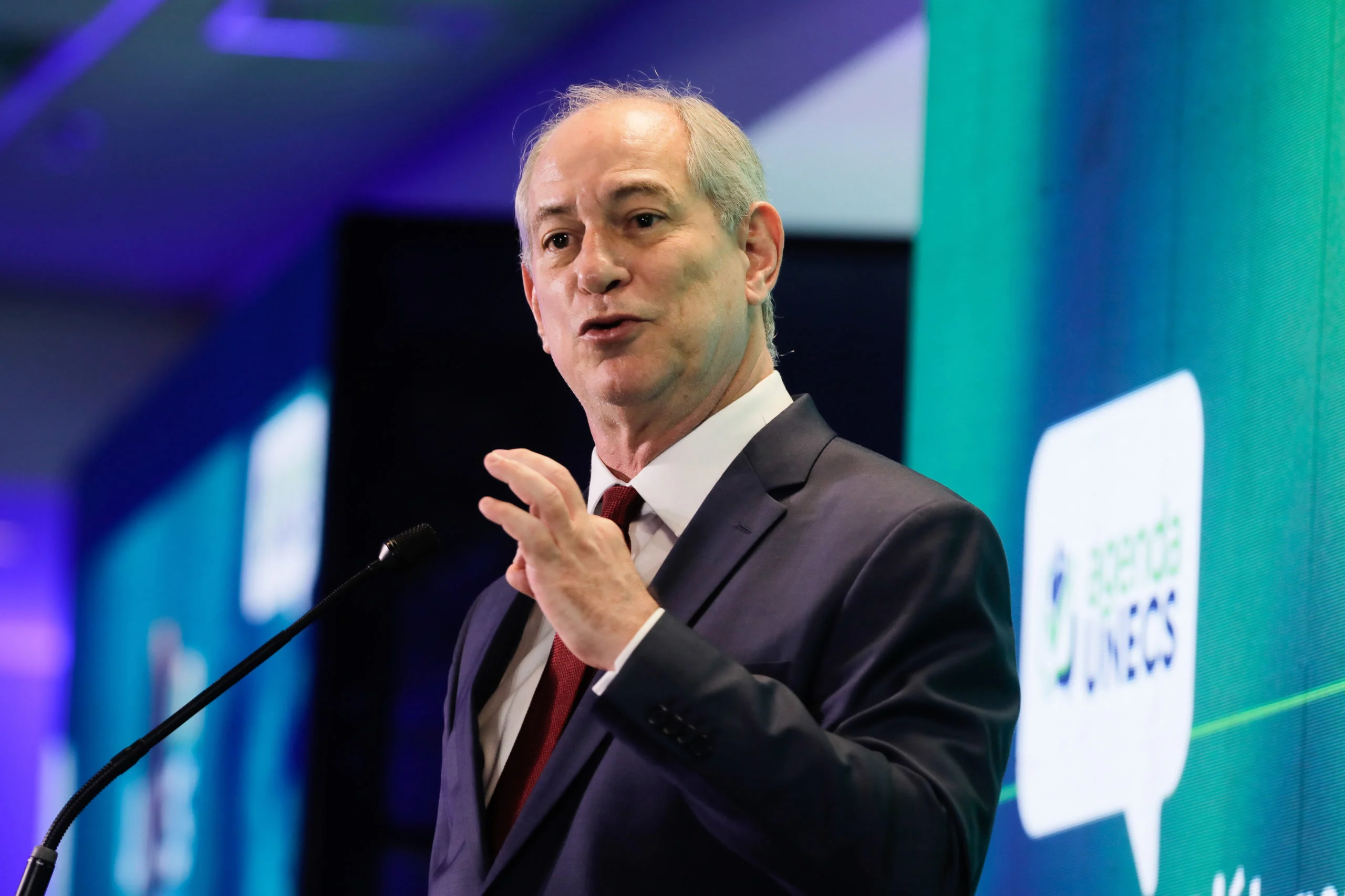 Ciro Gomes acompanha PDT e anuncia apoio a Lula no 2º turno