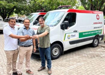 José de Freitas recebe nova ambulância para a Saúde Municipal