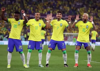 Brasil goleia Coreia do Sul por 4 a 1 e avança às quartas de final na Copa