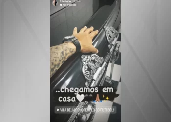 Corpo de Pelé chega a Santos, onde será realizado o velório do Rei do Futebol