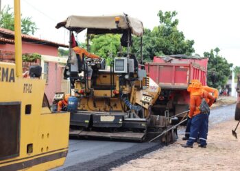 Prefeitura de José de Freitas retoma obras de asfaltamento