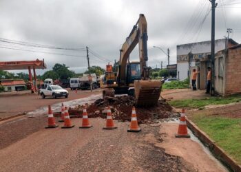 DER intensifica obras restauração da PI-113 na zona urbana de José de Freitas
