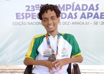 Atleta paralimpico Mateus Medeiros irá representar APAE de José de Freitas e o Piauí no campeonato regional de bocha adaptada
