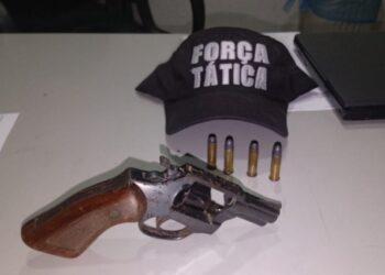 Homem é preso após ameaçar esposa de morte em José de Freitas