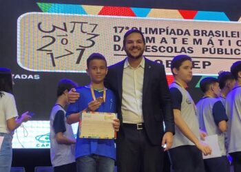 Estudante de José de Freitas é homenageado após participar da Olimpíada Nacional de Matemática
