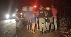 Animal é cruelmente golpeado com uma faca após provocar acidente em José de Freitas