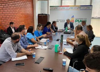 Após três mortes, COE orienta uso de máscaras para público alvo e vacinação contra a covid