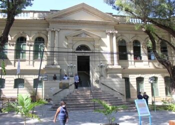 Justiça determina repasse para quitar salários de terceirizados em Teresina