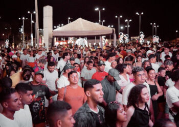 Festa de réveillon anima e movimenta o final de ano dos freitenses