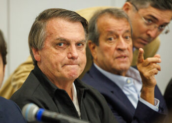 Valdemar Costa Neto é preso em flagrante por porte ilegal de arma de fogo