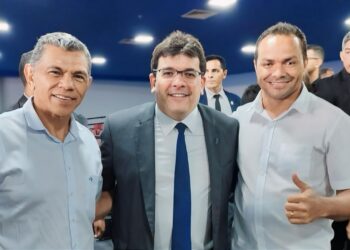 Vereador Pedro Gomes participa da Palestra do Governador Rafael Fonteles sobre Novas Tecnologias e Desenvolvimento Vocacional