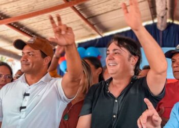 Pedro Gomes reúne mais de mil pessoas em evento na comunidade Ema