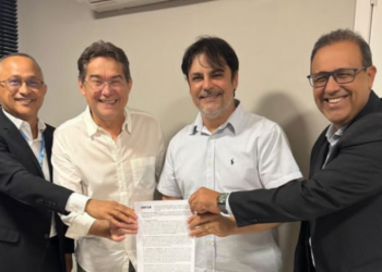 Prefeito Roger Linhares assina Convênio para a construção de 277 novas moradias na cidade de José de Freitas