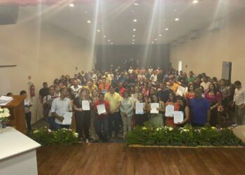 Prefeito Roger Linhares empossa 68 novos funcionários públicos aprovados no último Concurso em José de Freitas