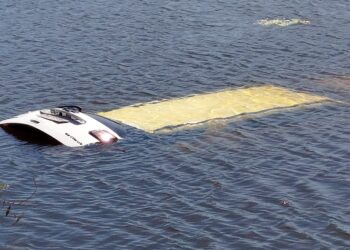 Carro é encontrado dentro de açude na cidade de José de Freitas