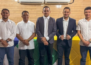 Rodrigo Rocha e Abraão Araújo tomam posse na AVEP