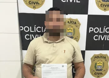 Homem que se passava por advogado é preso em restaurante na zona sul de Teresina