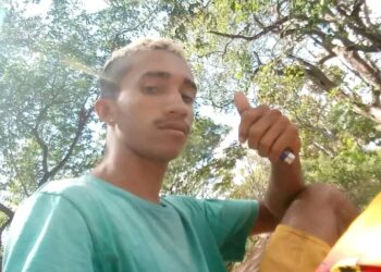 Jovem tem casa invadida e é assassinado a golpes de faca em José de Freitas