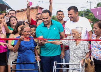 Moradores da Rua Sete de abril em José de Freitas organizam festa para inaugurar asfalto