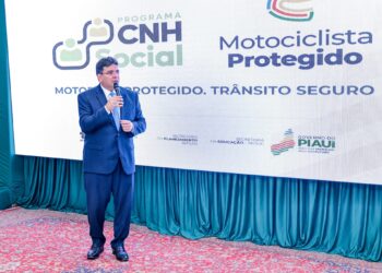 Governo do Estado lança programa que irá disponibilizar 60 mil CNHs e capacetes gratuitos