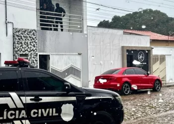 Policial Civil é preso por abuso de autoridade e descumprimento de medida protetiva em Barras