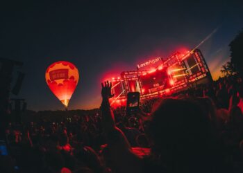 Love Again em Teresina atrai público de 14 estados e se consolida como a maior festa eletrônica do Nordeste.
