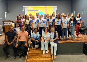 Sucesso Empreendedor: Alunos do EJA da Escola Humberto de Campos Brilham na Feira “Crescendo e Empreendendo”