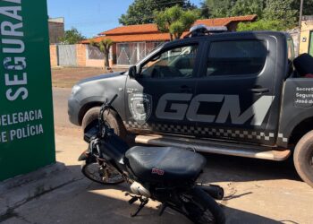 Motocicleta roubada é recuperada pela Guarda Municipal de José de Freitas