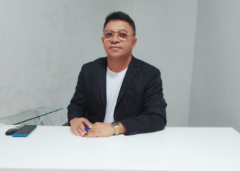 João Araújo visita obra de reforma do Escritório Advogados Associados e anuncia reinauguração para setembro