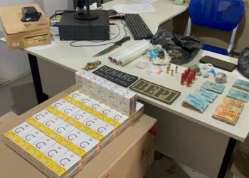 Denarc deflagra operação e apreende mais de R$ 12 mil e carga de cigarro sem nota fiscal no Piauí