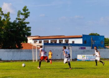 Seleções de José de Freitas e Castelo do Piauí se enfrentam em amistoso dos Cinquentões no Jacozão