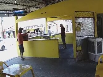 Espetaria é alvo de assalto em plena luz do dia na zona Sul de Teresina