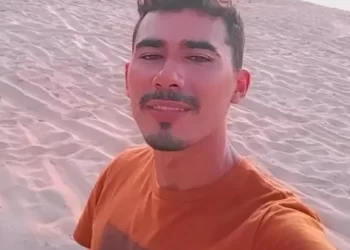 Motorista de ônibus escolar é morto a facadas ao tentar defender companheira em Miguel Alves