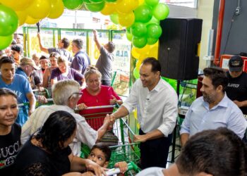 Pedro Gomes comemora geração de 238 novos empregos e crescimento de 11,4% em José de Freitas