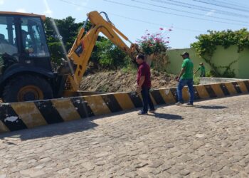 Secretaria de Políticas Públicas realiza ação de limpeza nos córregos de José de Freitas