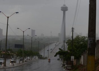 Alerta meteorológico no Piauí: Defesa Civil monitora chuvas intensas e orienta cadastro por SMS